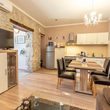 Anitea Apartment Pula