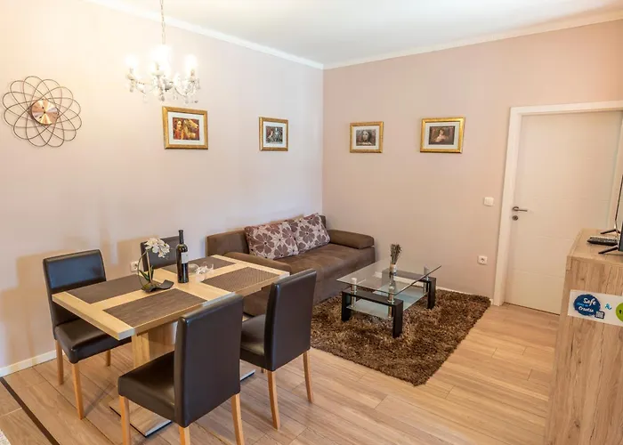 Anitea Διαμέρισμα Πούλα